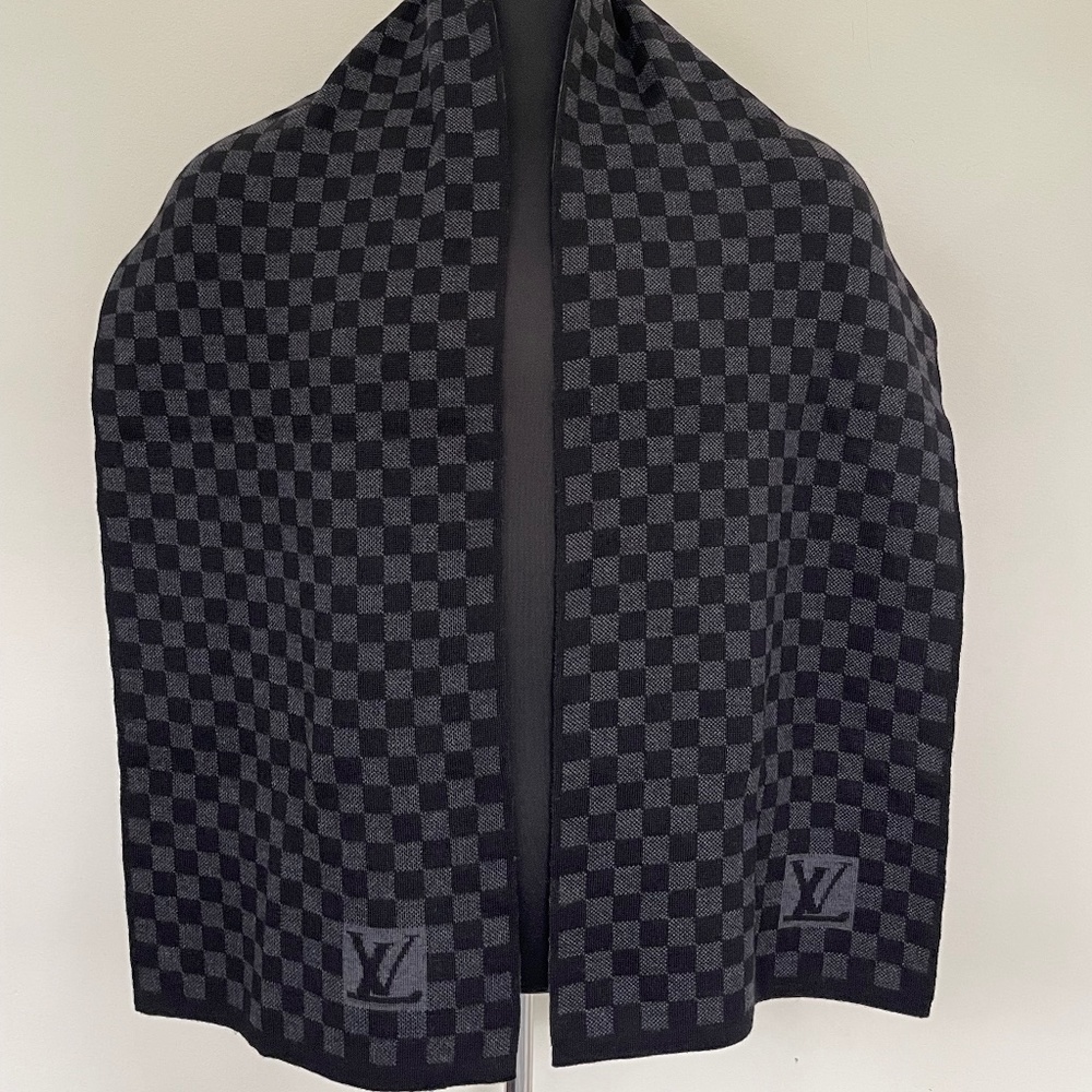 New Louis Vuitton Scarf Damier Wool Black Gray Wrap - Picture 3 of 8
